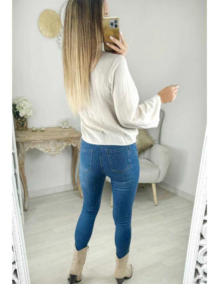 blouse_beige_ample_et_nou_2.webp My Look Féminin Blouse beige ample et noué Hot