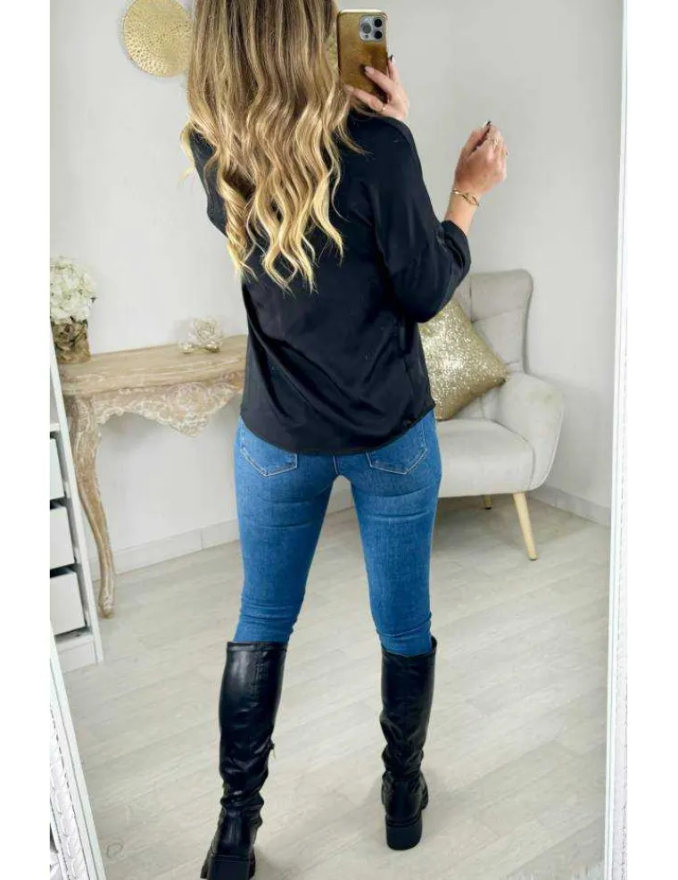 chemisier_noir_satin_3.webp My Look Féminin Chemisier noir satiné Outlet