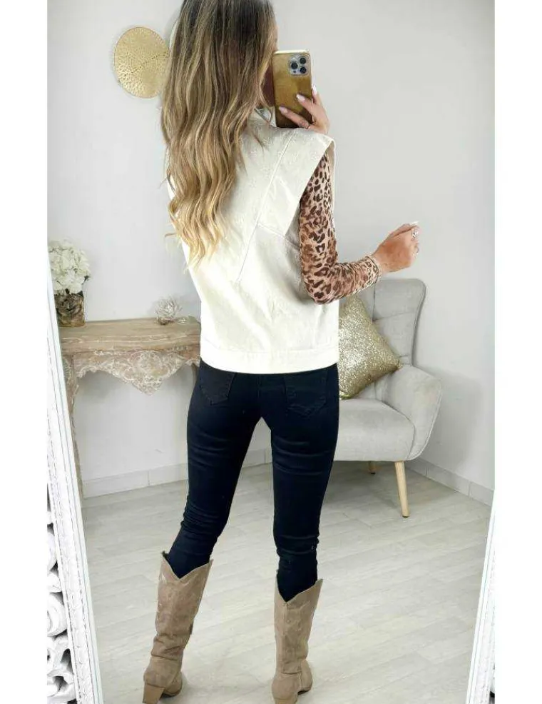 gilet_cru_sans_manches_br_2.webp My Look Féminin Gilet écru sans manches brodé Hot