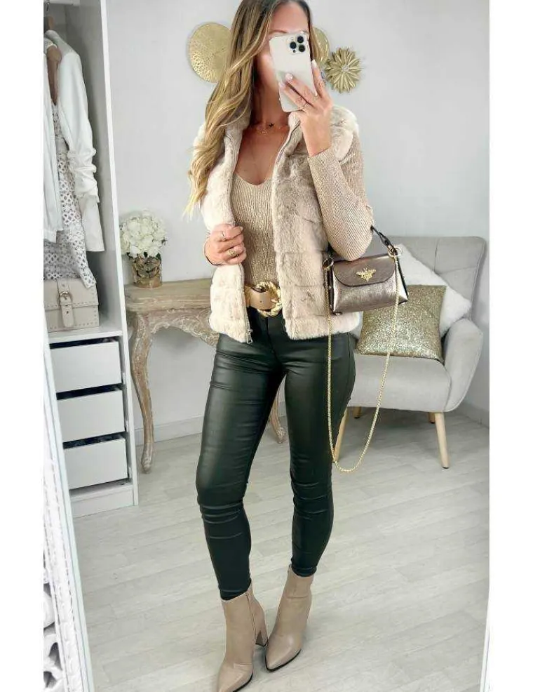 gilet_style_fourrure_beig_1.webp My Look Féminin gilet style fourrure beige Sale
