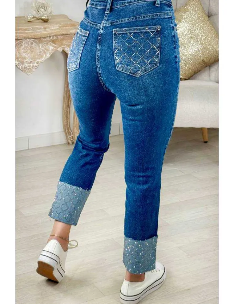 jeans_bleu_basique_ourlet_1.webp My Look Féminin Jeans bleu basique ourlet strass Clearance