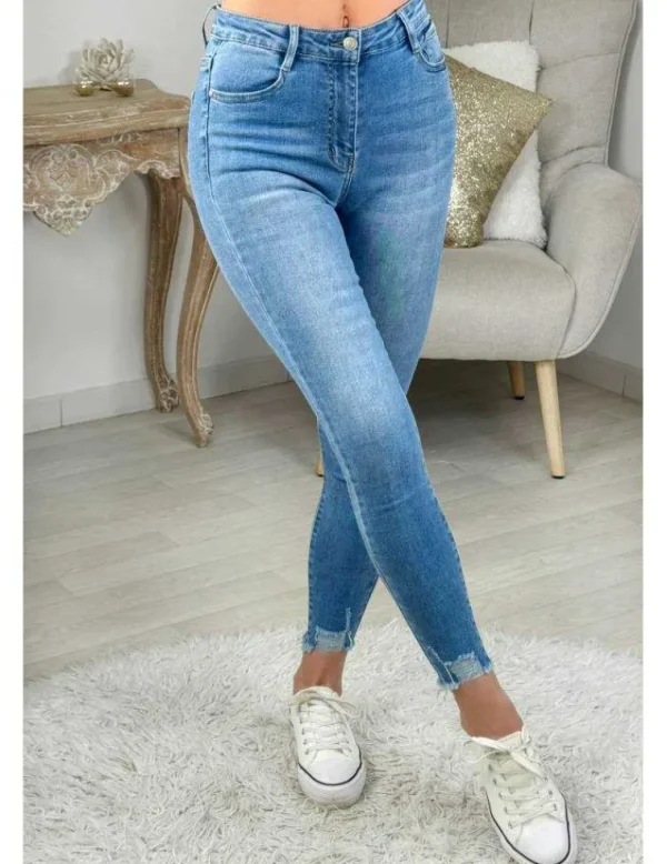 My Look Féminin jeans bleu ciel slim bas usé Hot