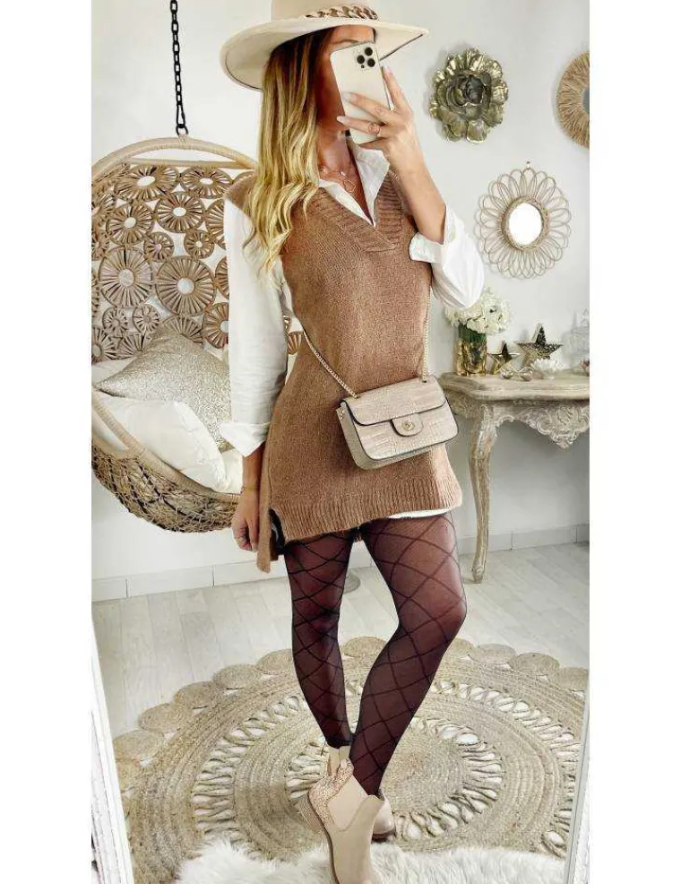 joli_pull_taupe_sans_manc_0.webp My Look Féminin Joli pull taupe sans manches et col V Clearance