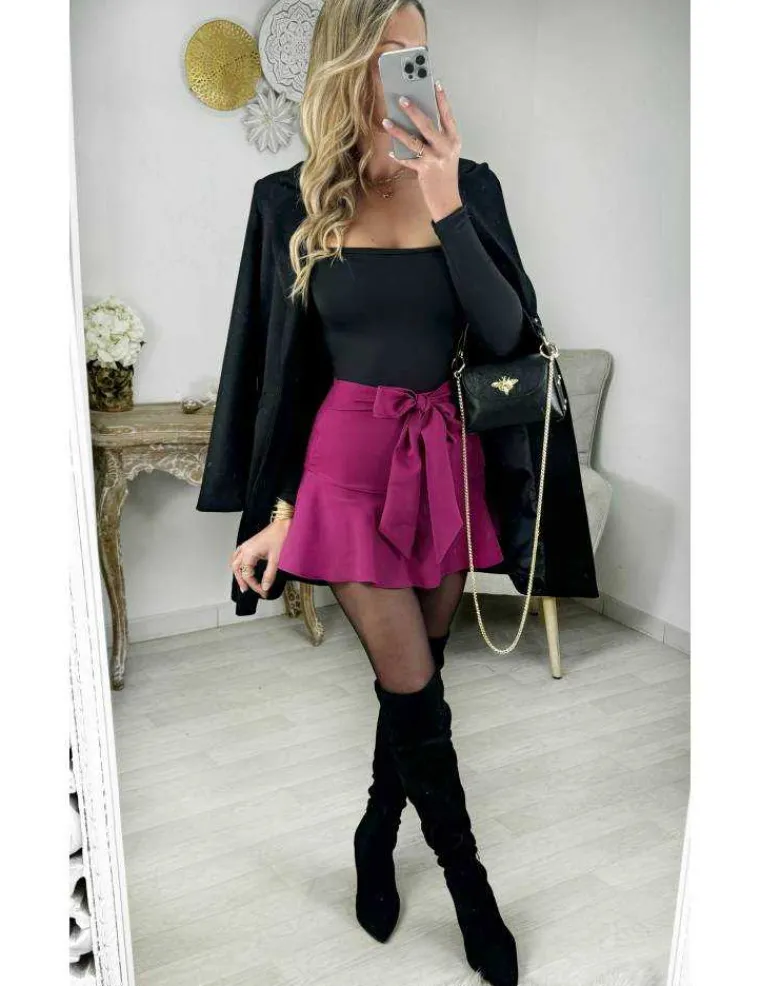 jupe_short_framboise_amp__1.webp My Look Féminin jupe short framboise & nouée Clearance