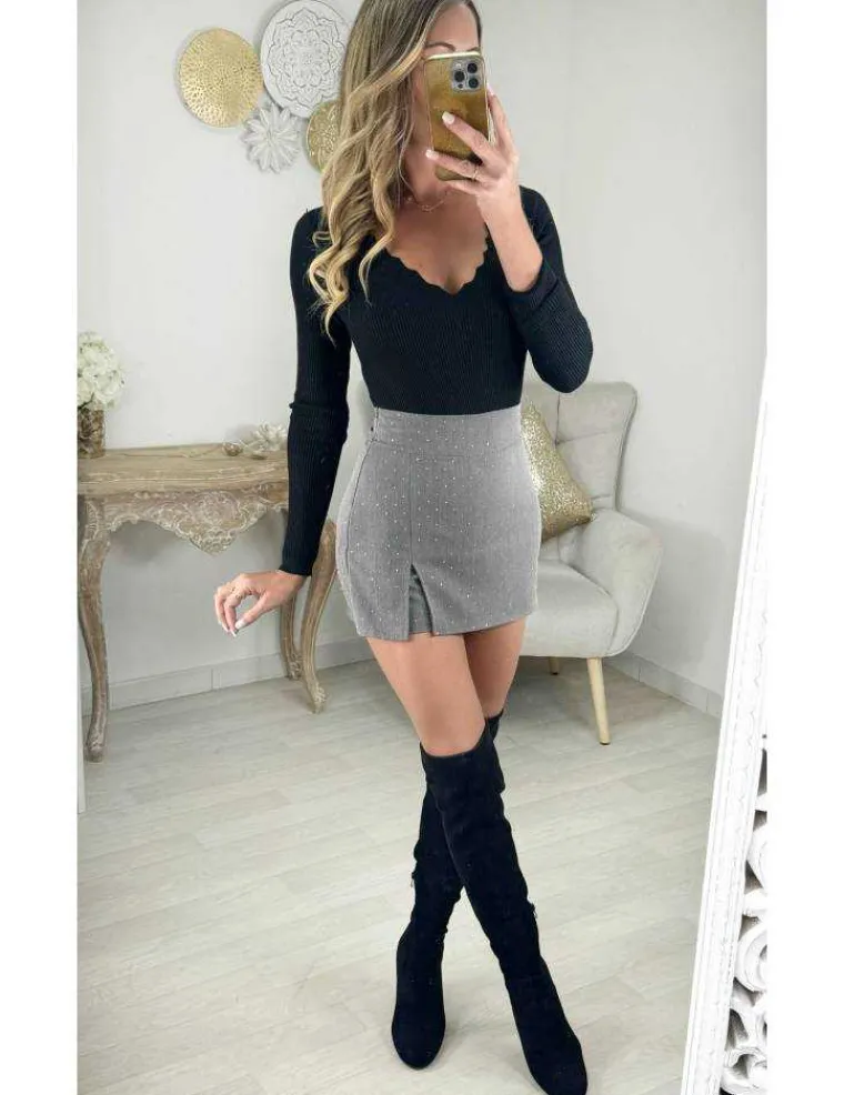 jupeshort_gris_chin_et_st_0.webp My Look Féminin Jupe/short gris chiné et strass New