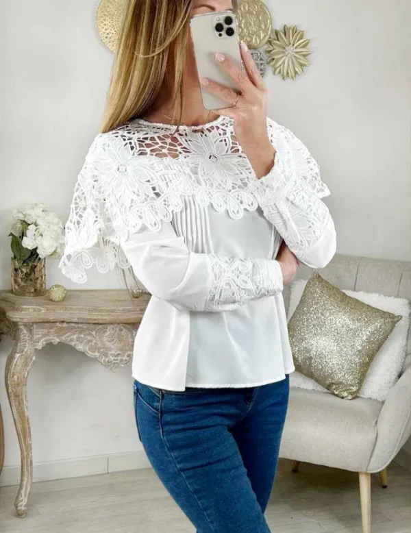 My Look Féminin Ma jolie blouse blanche " épaules & poignets brodés" Hot