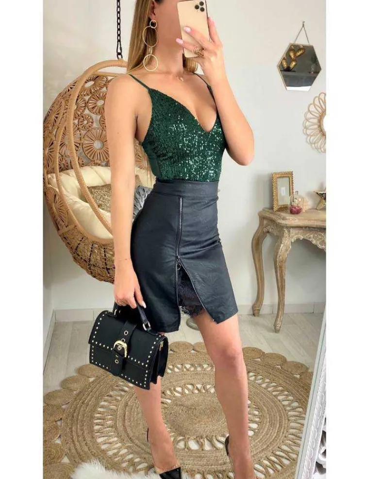 ma_jupe_black_style_cuir__0-2.webp My Look Féminin Ma jupe black style cuir "zip & dentelle" Discount