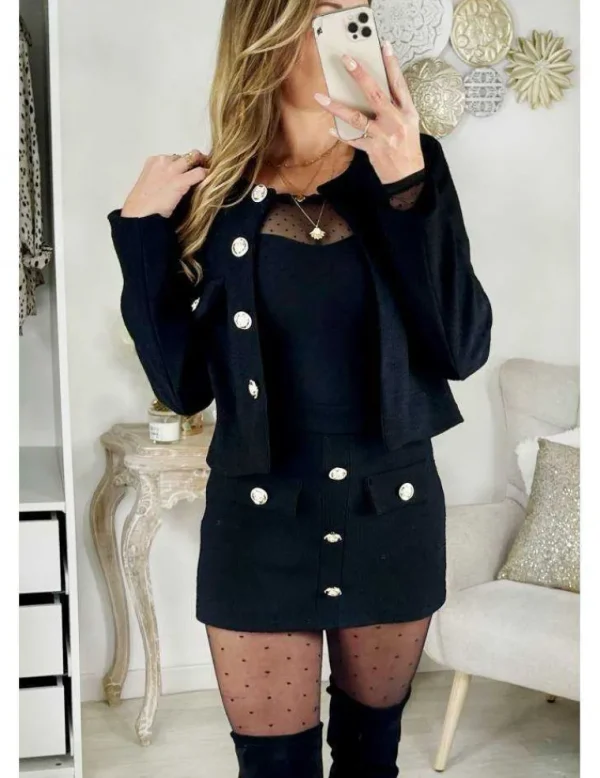 My Look Féminin Ma veste courte noire et boutons dorés Sale