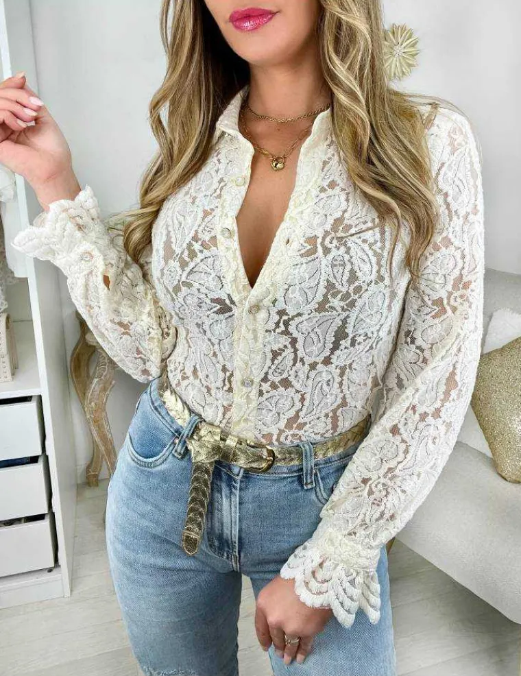 mon_chemisier_cream_tout__0.webp My Look Féminin Mon chemisier cream tout en dentelle Fashion