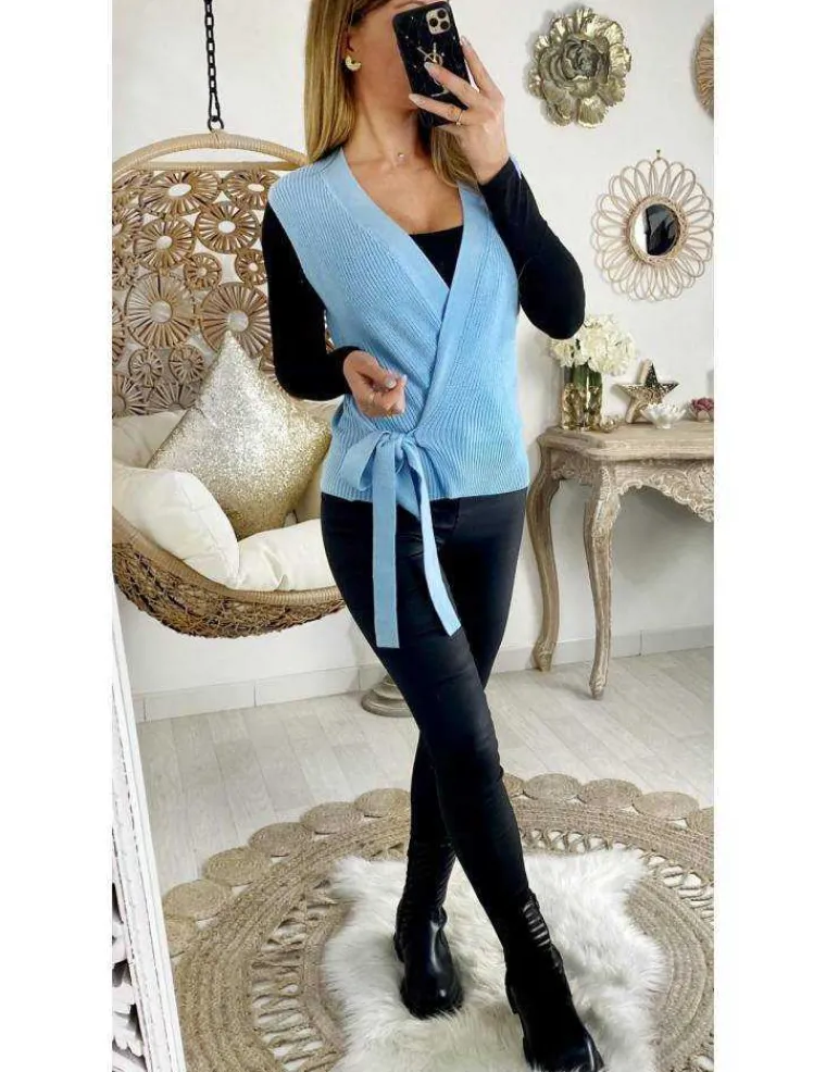 mon_gilet_sans_manches_bl_0.webp My Look Féminin mon gilet sans manches bleu ciel "cache coeur à nouer" Online
