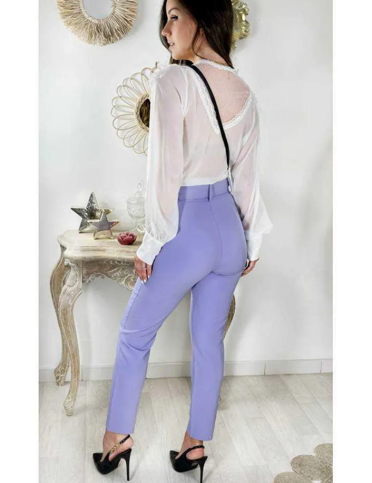 mon_joli_chemisier_blanc__2.webp My Look Féminin Mon joli chemisier blanc voilage "dentelle et plumetis" Fashion