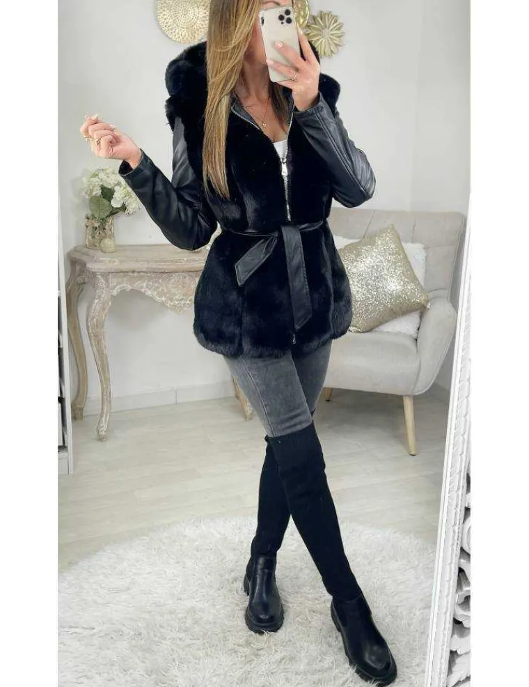 mon_manteau_noir_style_cu_1.webp My Look Féminin Mon manteau noir style cuir " Hood & Fur" Fashion