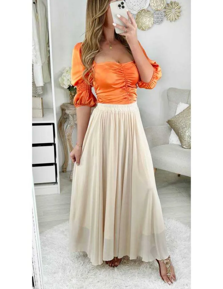 mon_petit_top_orang_satin_0.webp My Look Féminin Mon petit top orangé satiné "col carré et froncé" Hot