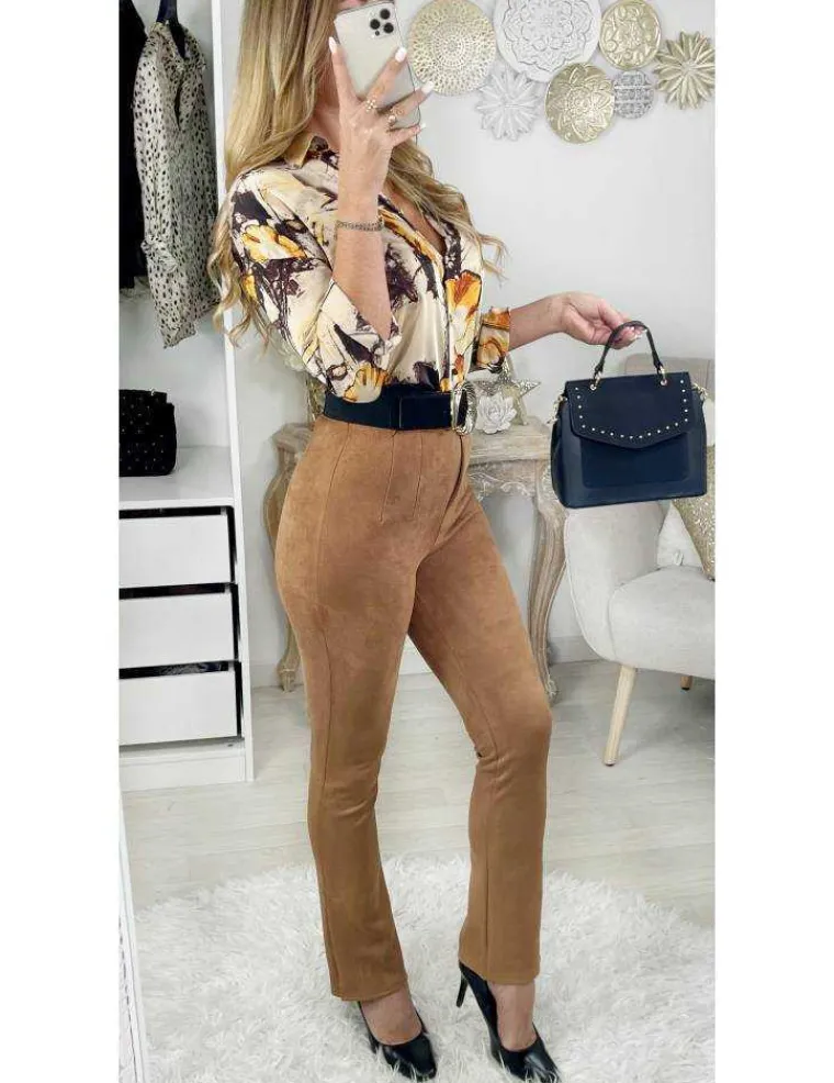 mon_superbe_pantalon_droi_1.webp My Look Féminin Mon superbe pantalon droit camel suédine & fendu Best