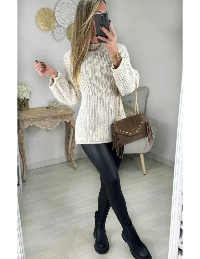 pull_beige_long_en_maille_0.webp My Look Féminin Pull beige long en maille épaisse Outlet