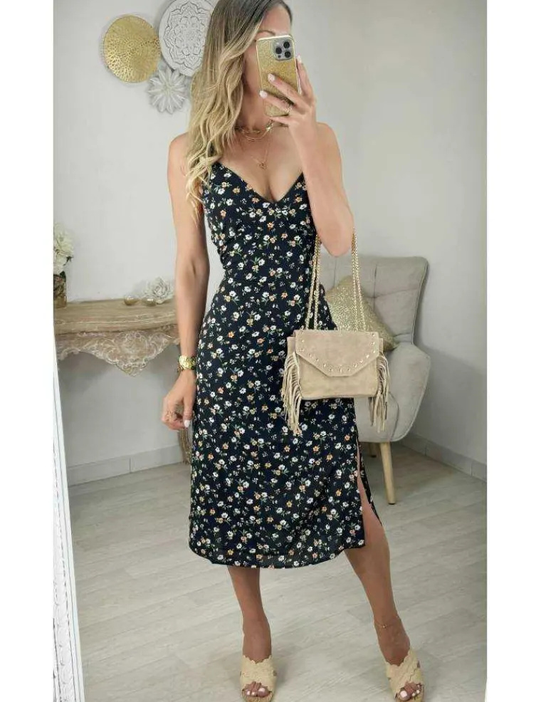 robe_fluide_noire_motif_f_0.webp My Look Féminin robe fluide noire motif fleuri Discount