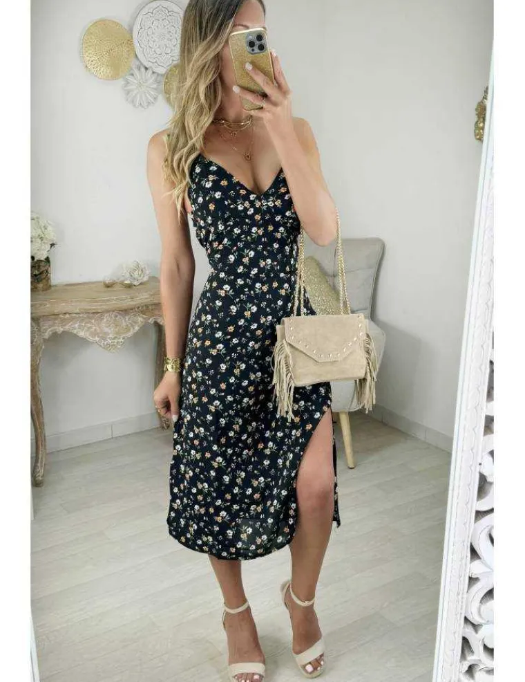 robe_fluide_noire_motif_f_1.webp My Look Féminin robe fluide noire motif fleuri Discount