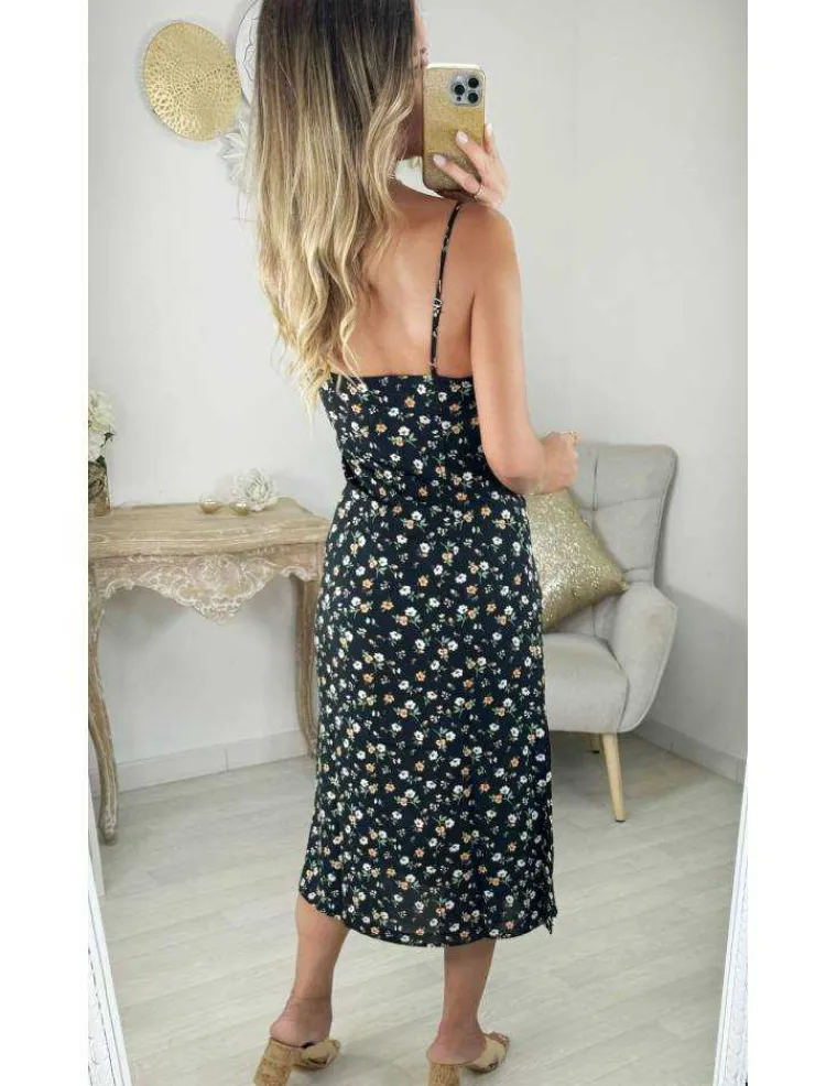 robe_fluide_noire_motif_f_2.webp My Look Féminin robe fluide noire motif fleuri Discount